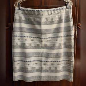 EUC LOFT Blue and White Patterned Stretch Pencil Skirt